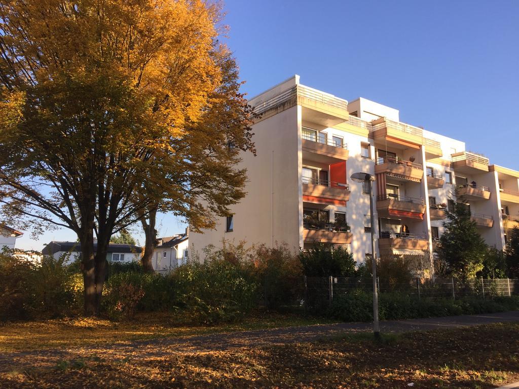 Ferienwohnung Suedpark Apartment - Бад-Наухайм Экстерьер фото